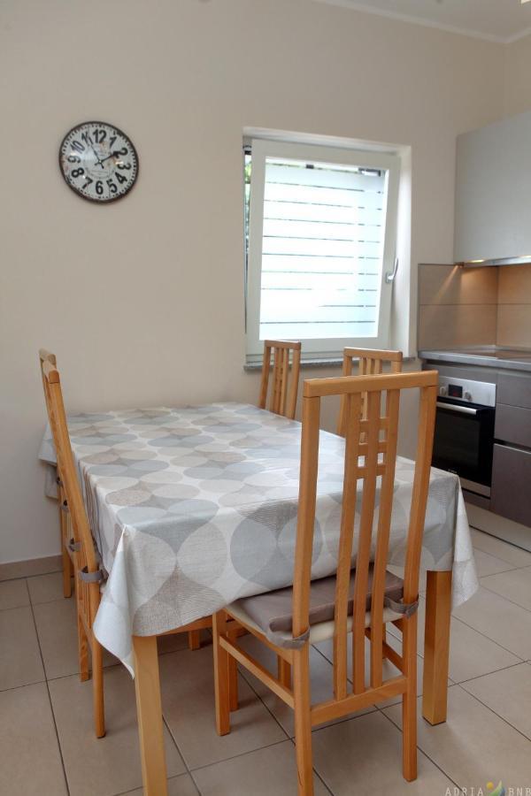Spacious Izola Apartment Sl Екстер'єр фото