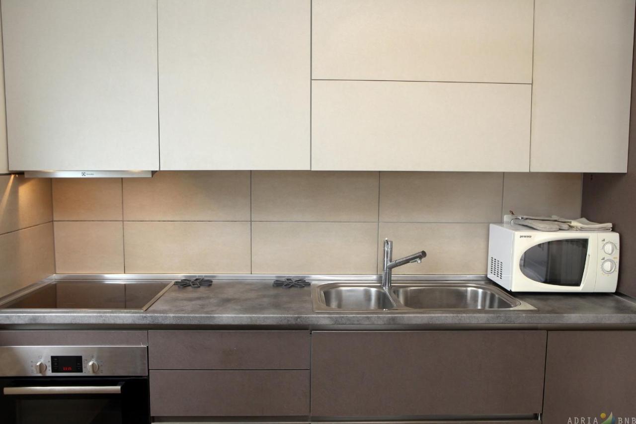 Spacious Izola Apartment Sl Екстер'єр фото
