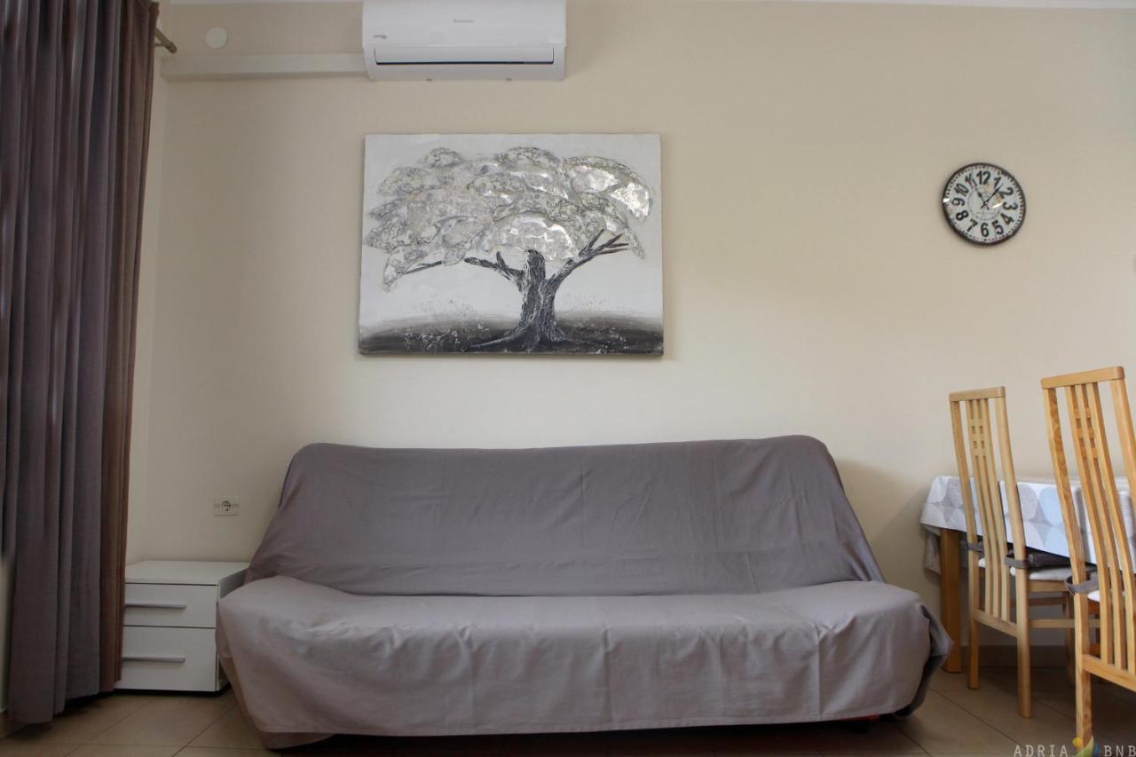 Spacious Izola Apartment Sl Екстер'єр фото