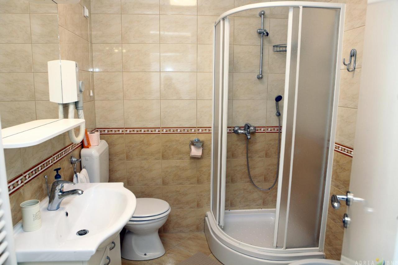 Spacious Izola Apartment Sl Екстер'єр фото