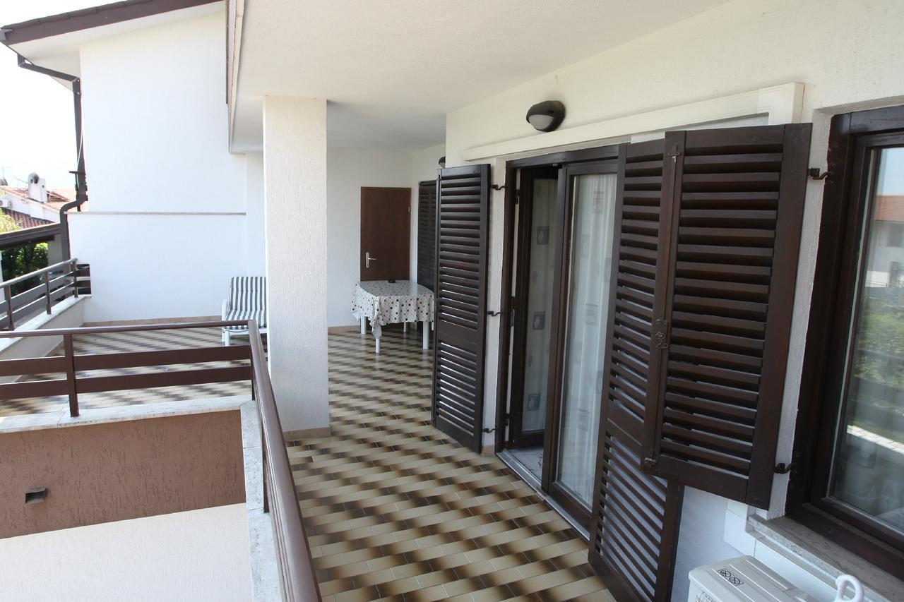 Spacious Izola Apartment Sl Екстер'єр фото