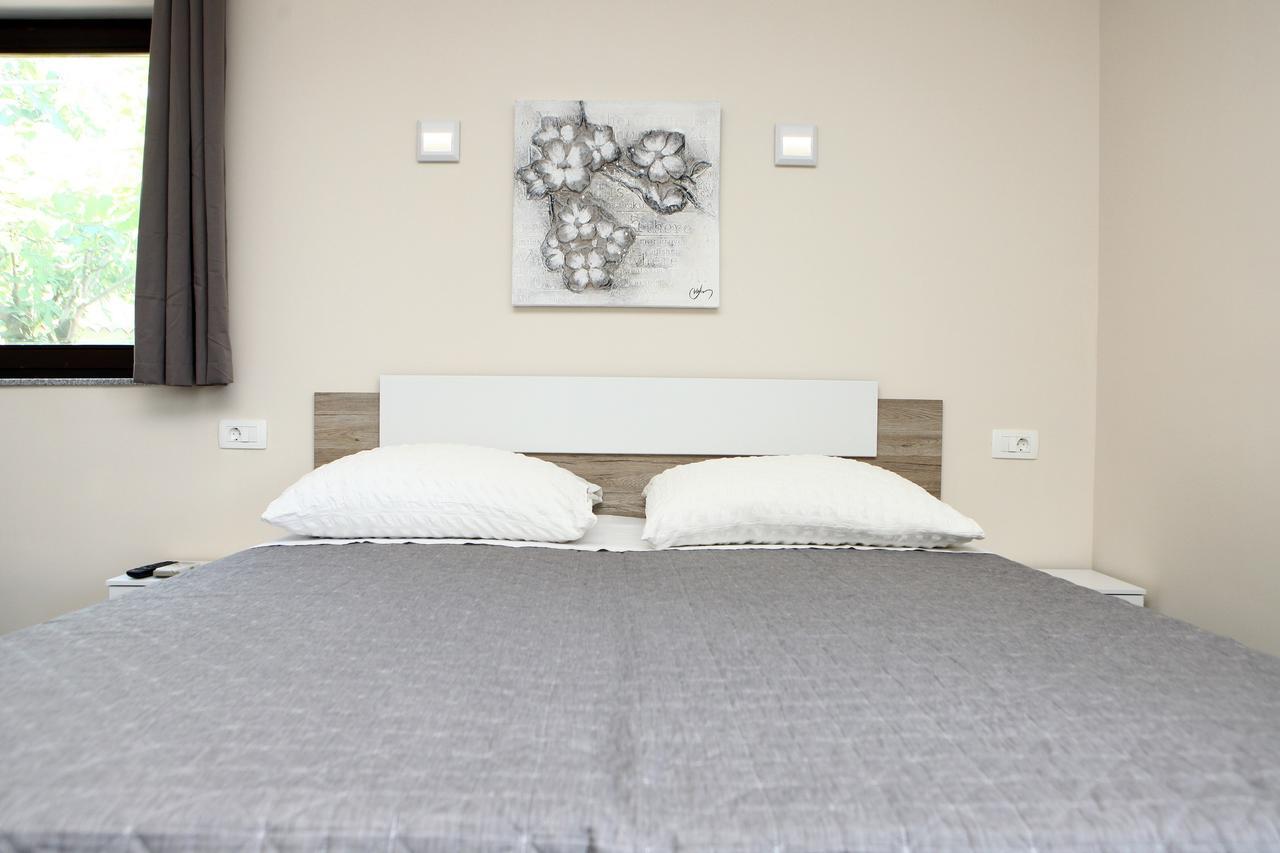 Spacious Izola Apartment Sl Екстер'єр фото