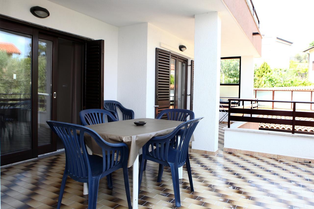 Spacious Izola Apartment Sl Екстер'єр фото
